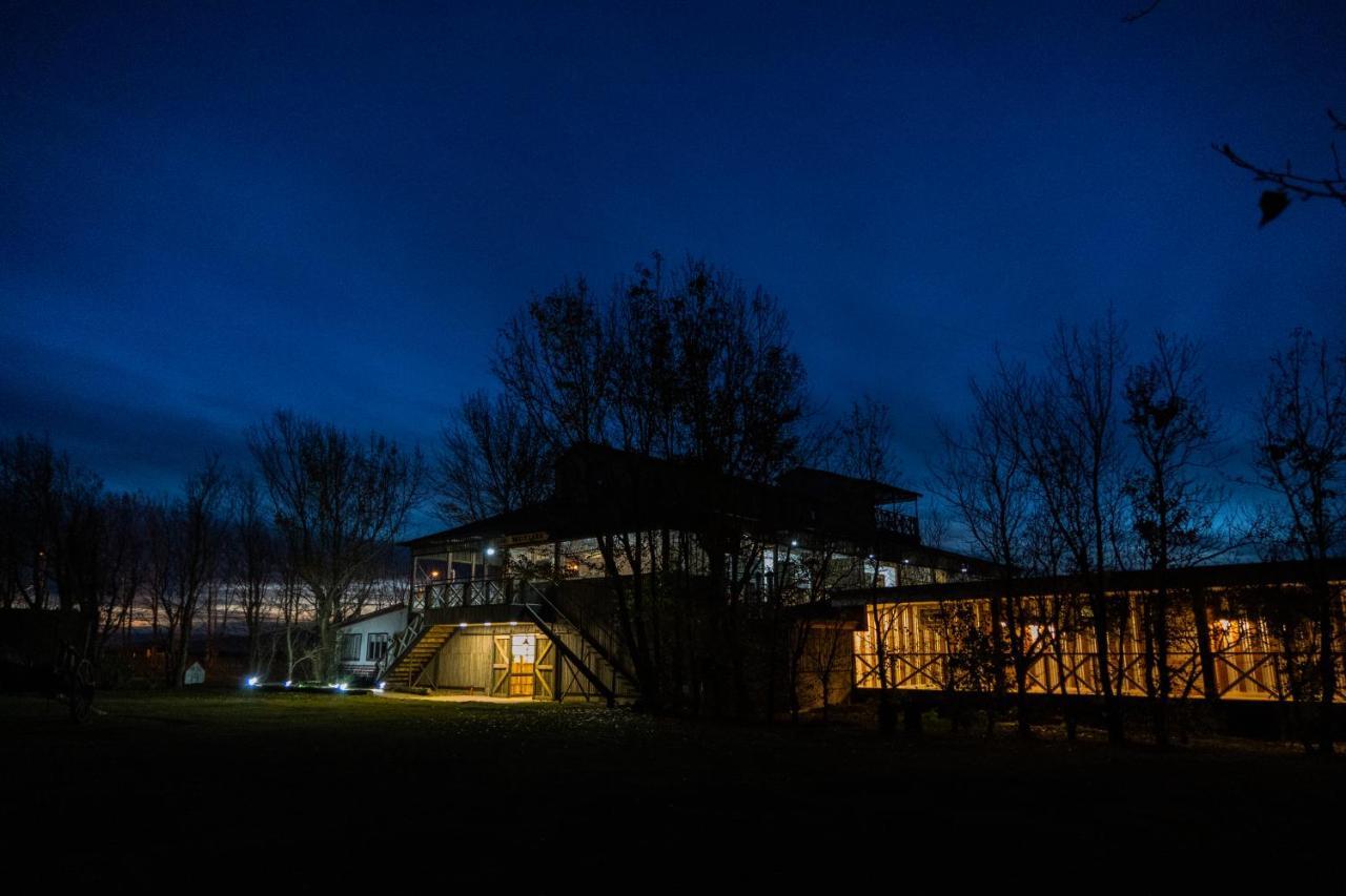 Hotel Hacienda Dorotea Puerto Natales Kültér fotó