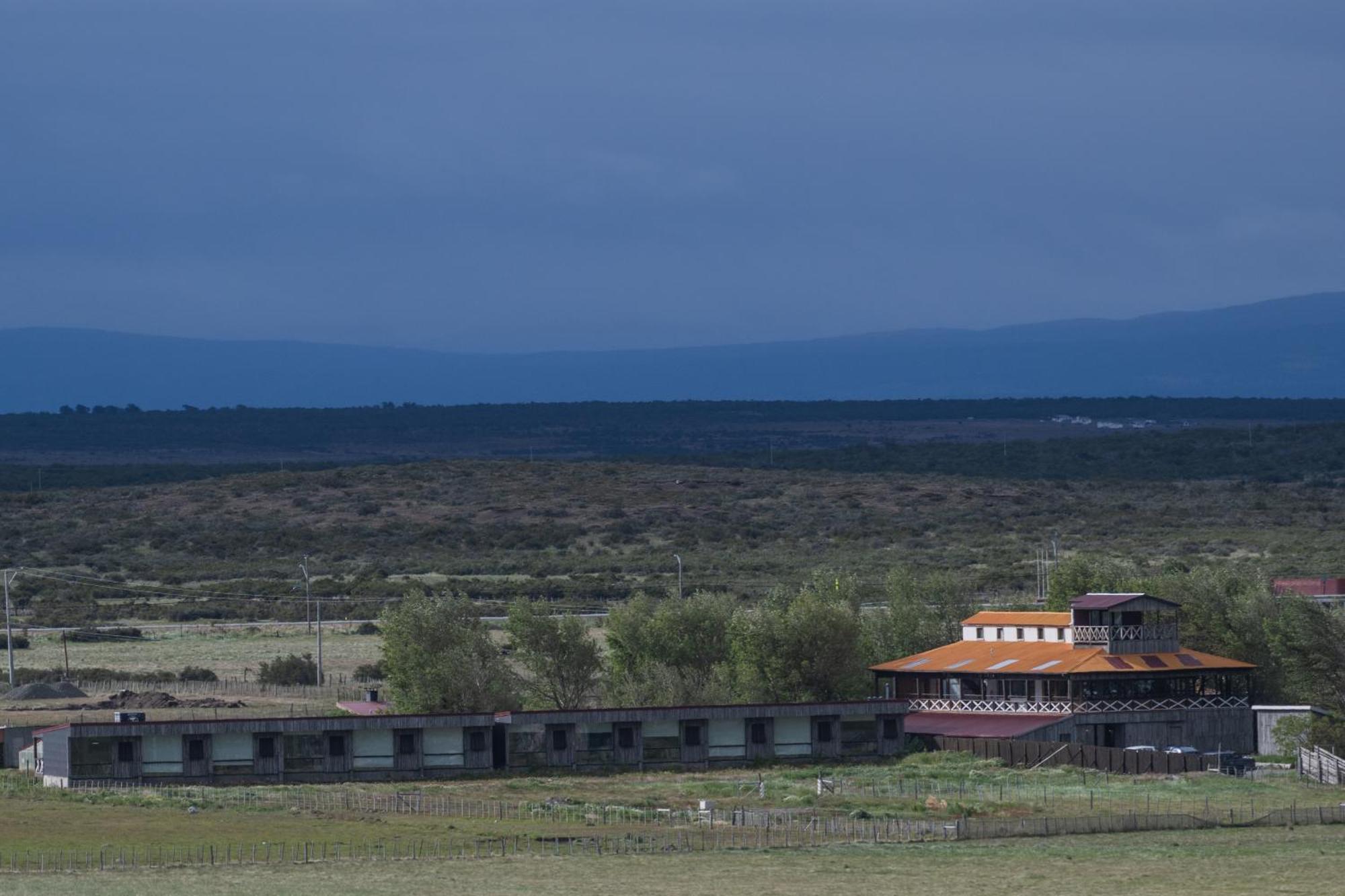 Hotel Hacienda Dorotea Puerto Natales Kültér fotó